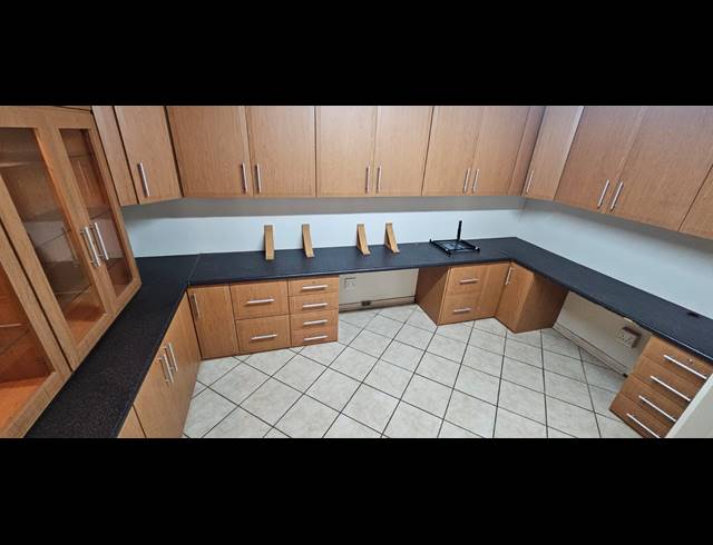 3 BEDROOM FREESTANDING FOR SALE IN PROTEA PARK